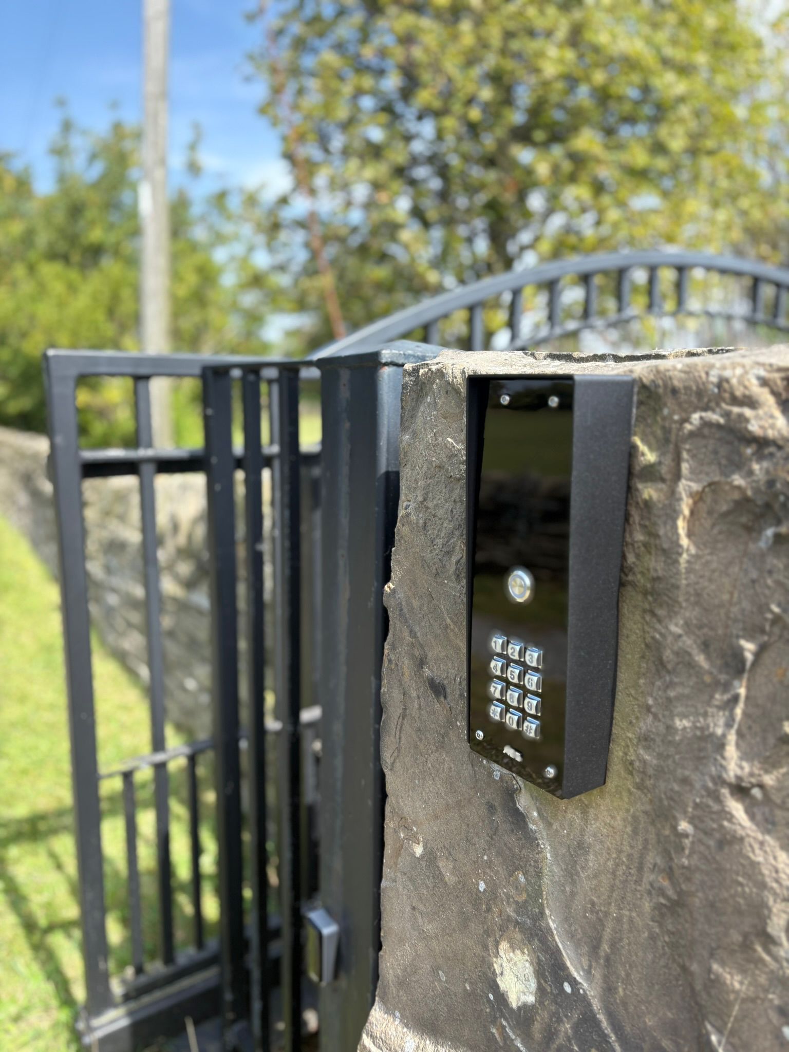 This image shows an AES GSM/4G Intercom with keypad.