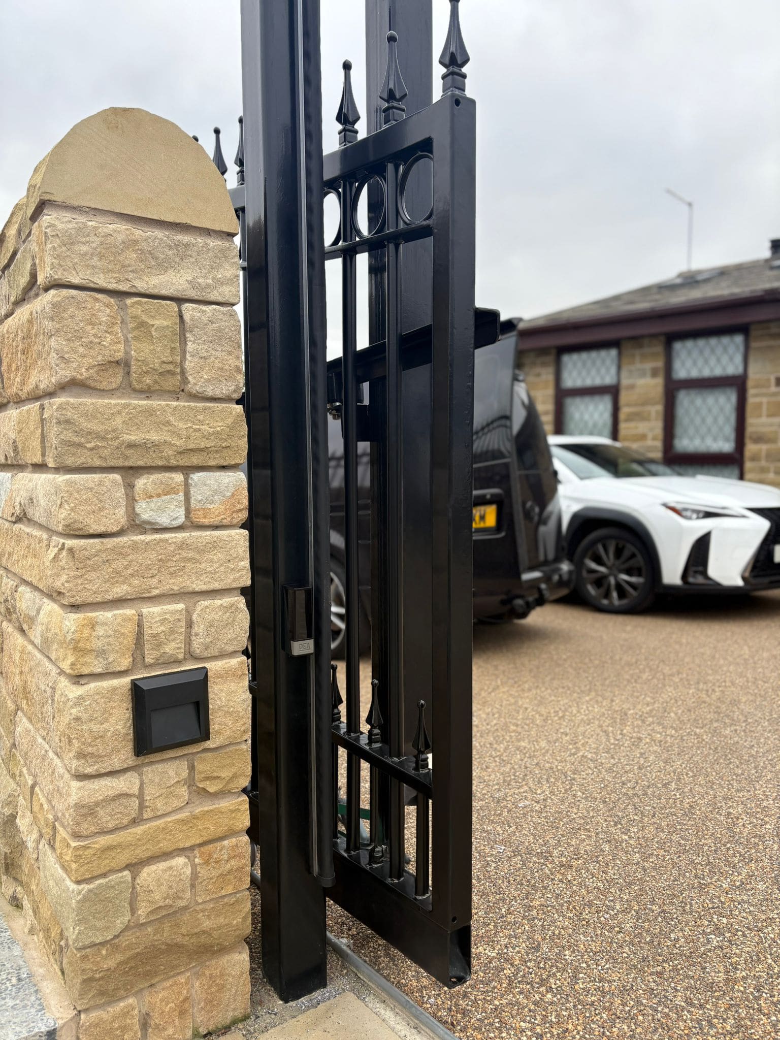 This image shows a DEA safety sensor, which stops the gate closing if it detects the presence of an object.
